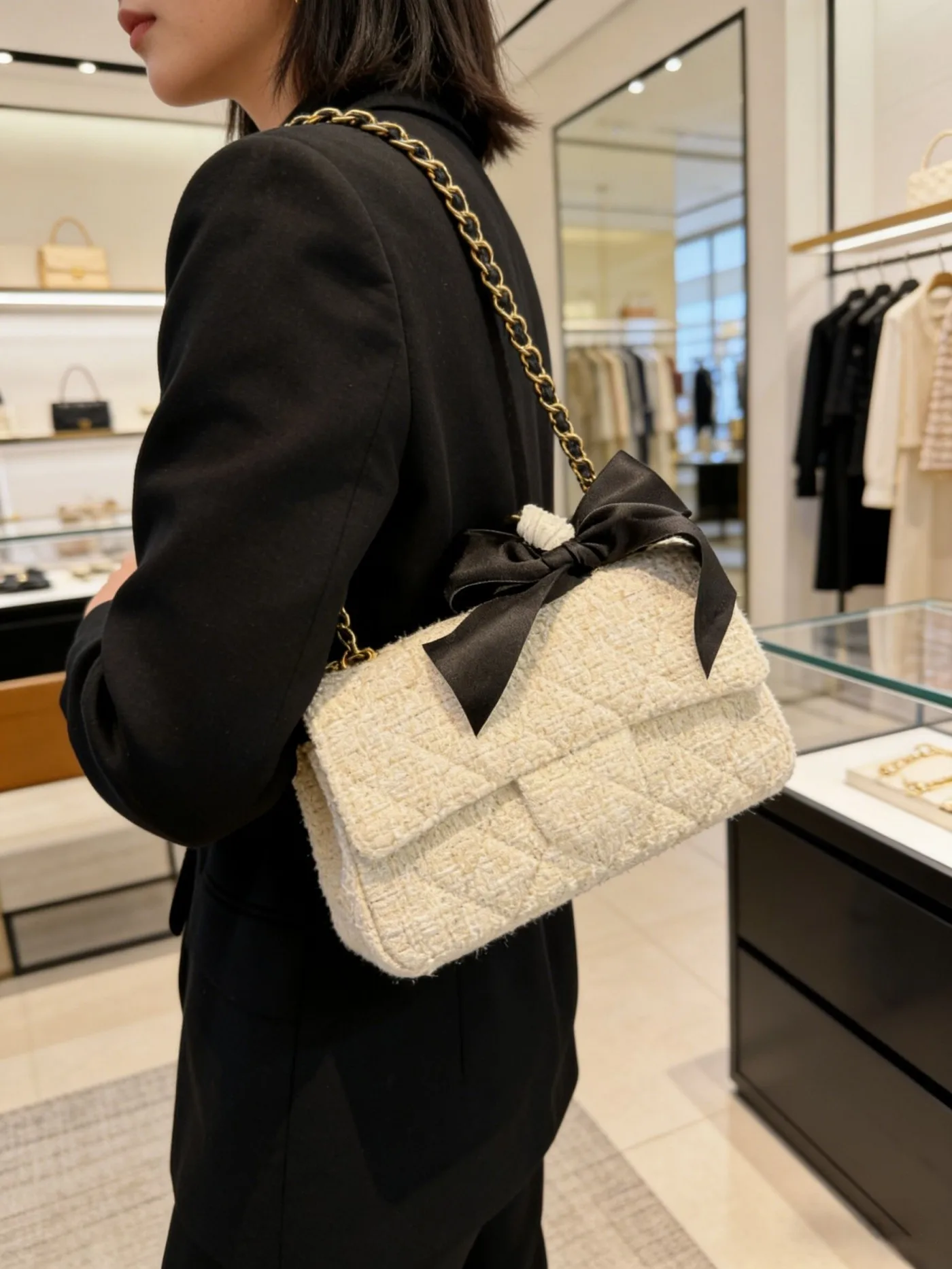 

Cute Bow Quilted Shoulder Bag, Casual Beige Sling Purse, Sweet Daily Handbag with Chain Strap