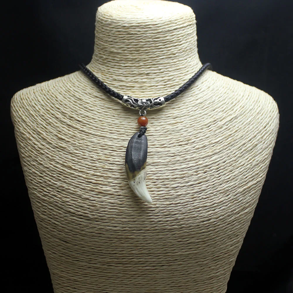 Cool Men's Necklace Bone Pendant Handmade Tibetan Amulet Fangs Real Natural Tooth Vintage Wolf Tooth Charm Adjustable 36-45MM