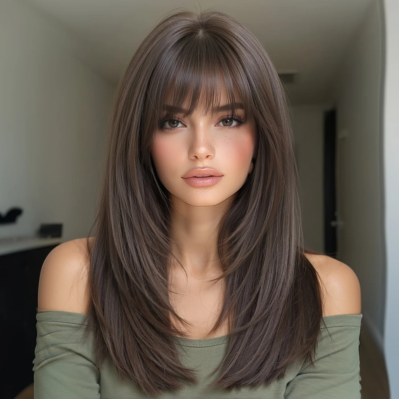 20-inch matte, heat-resistant synthetic straight-hair wig featuring a rose net cap, sideburns, and bangs for daily wear, dates