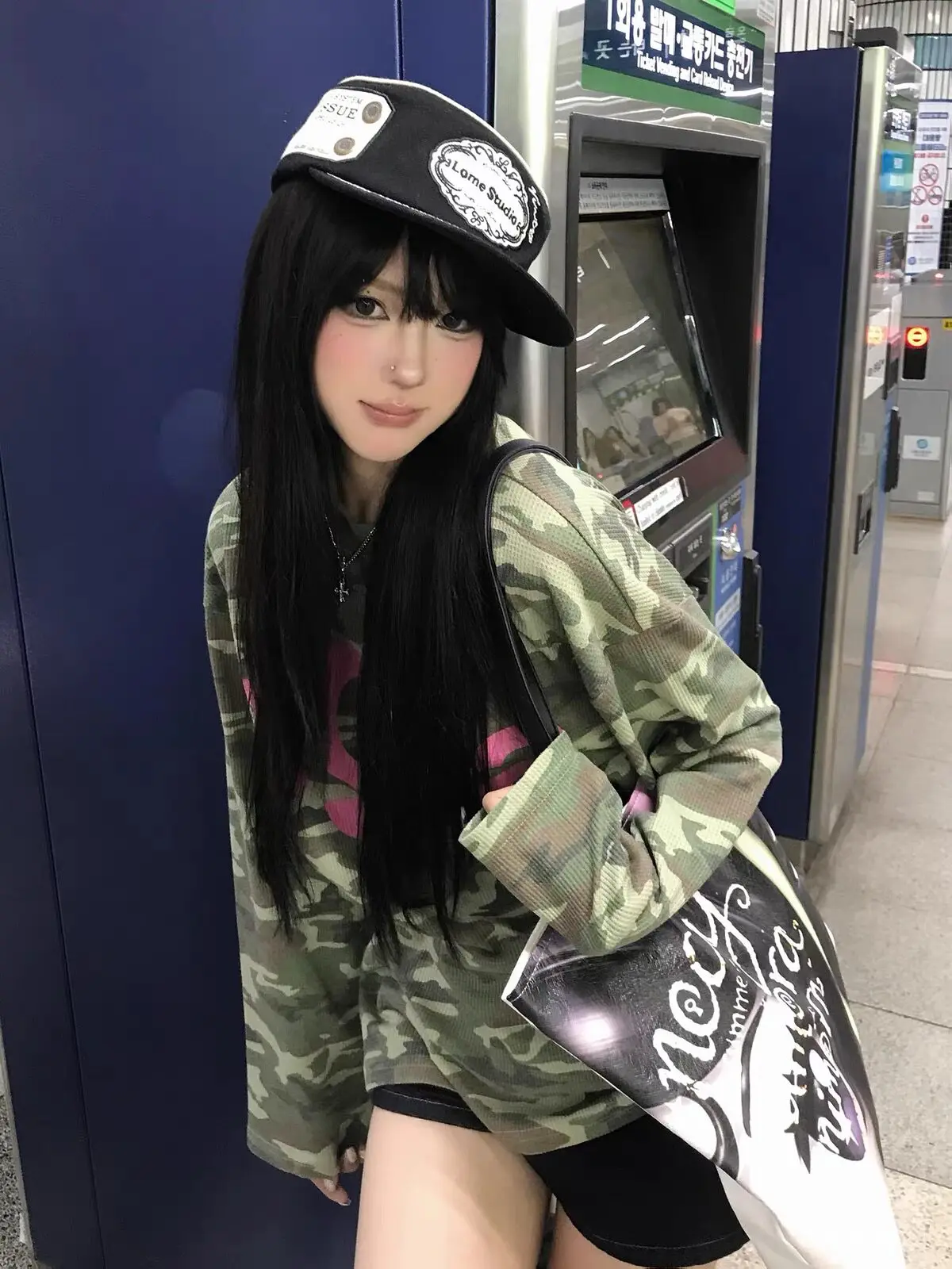 Seeslim T-Shirts im amerikanischen Camouflage-Stil, Damenbekleidung, langärmelig, Kleidung der 2000er Jahre, Y2k-T-Shirts, Damenbekleidung, Herbstoberteile. – Detail 6