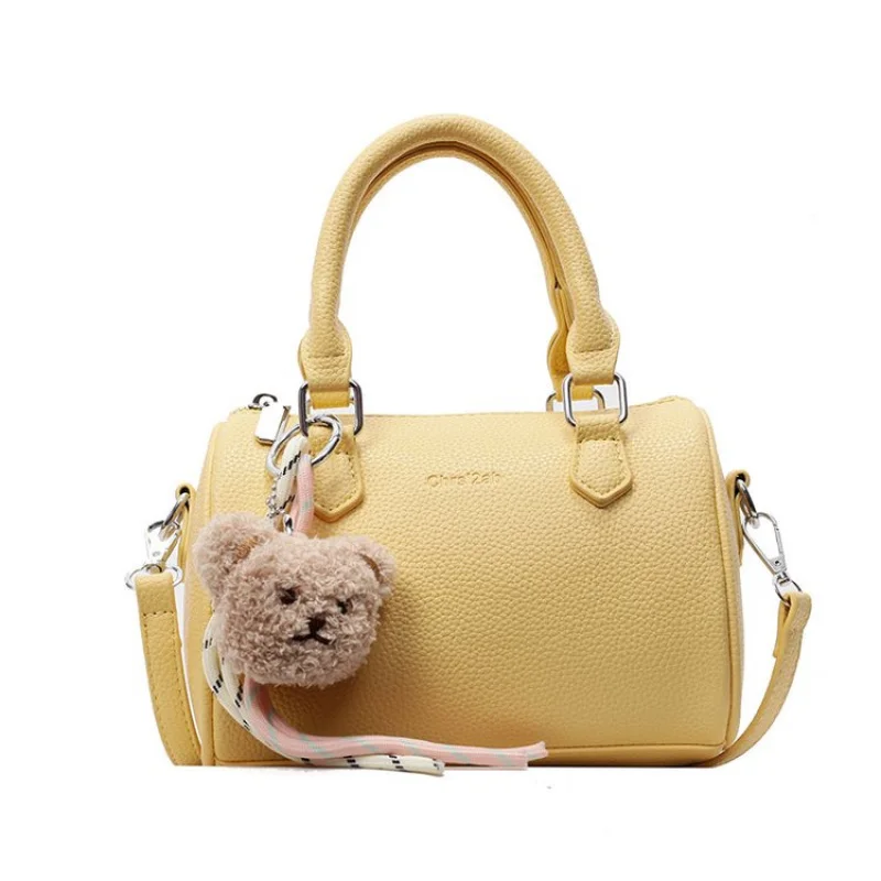 

Trendy Fashionable Shopper Bag For Women Featuring Large Capacity Elegant Leather And Business Leisure Style
