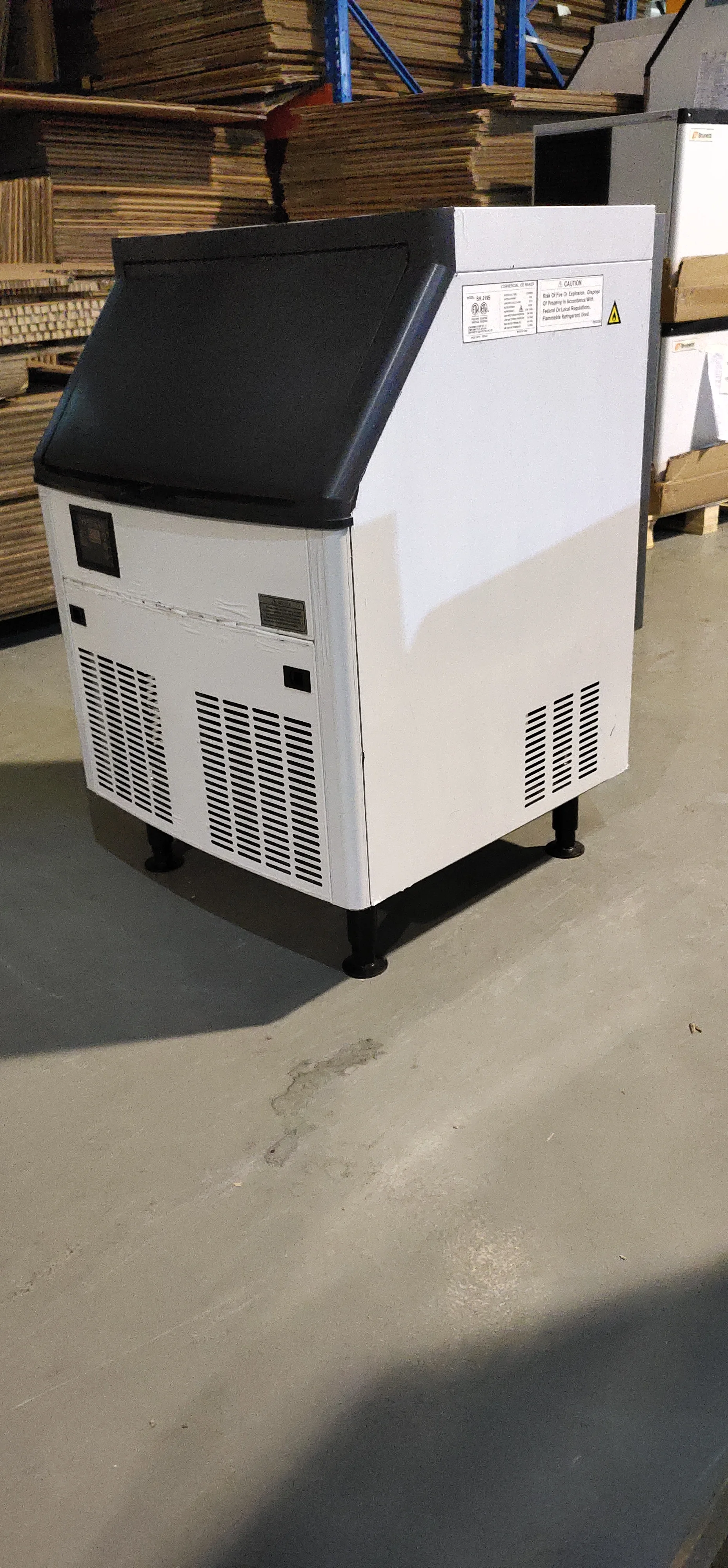 100 كجم 150 كجم منطقة ساخنة تصميم الأزياء الشعبية عالية الجودة المنزل فندق صغير النرد آلات صنع الثلج في البار والمتجر #4