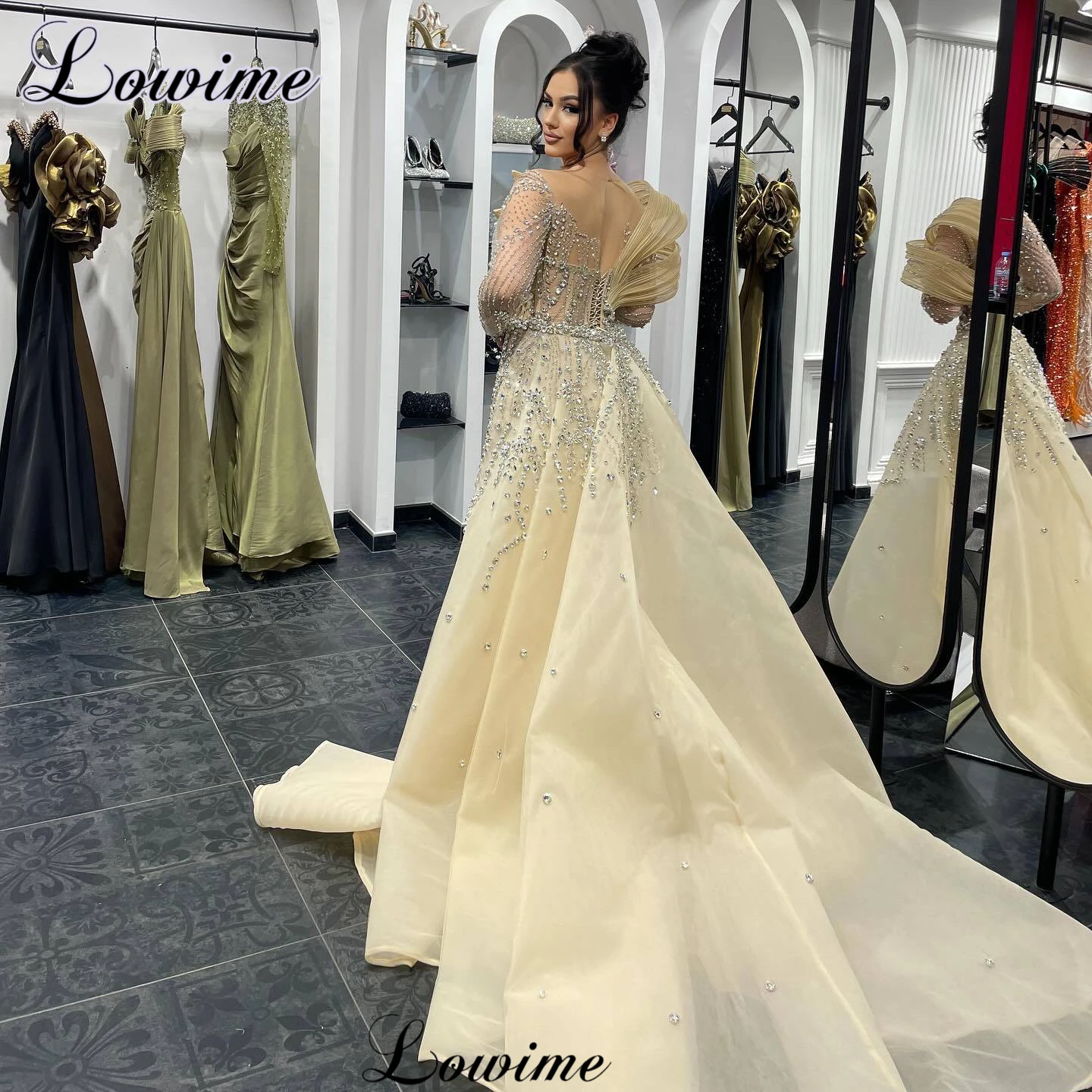 

Luxury Full Crystals Evening Dresses With Detachable Train Long Sleeves Formal Occasion Dresses Robes De Soirée Customized
