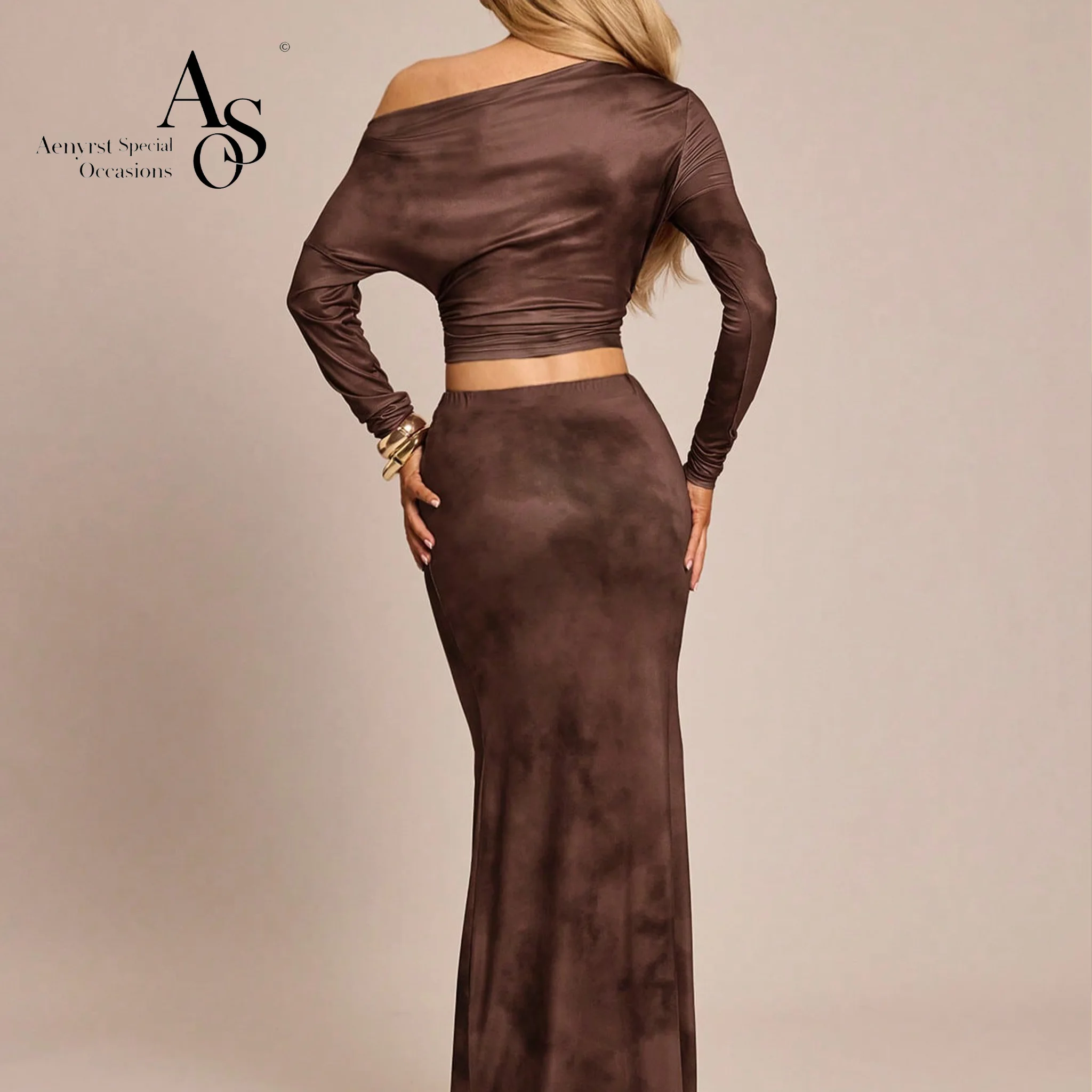 Sexy brown single-shoulder long-sleeved floor-length mermaid evening dress in two styles, with pleated waist design