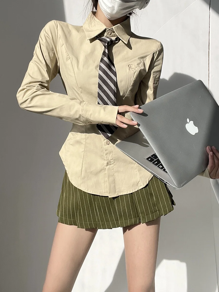 

Slim Fit American Retro College Letter Embroidery Long Sve irt Women's Sli irt Cotton Blend Collar Button up