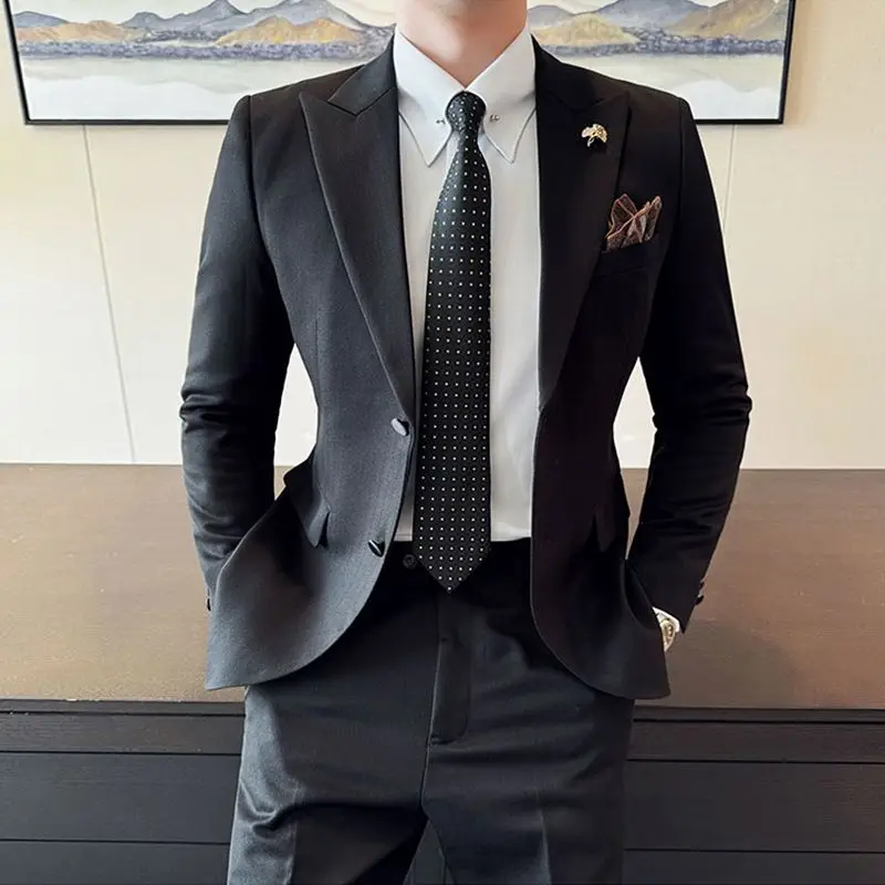 

Elegante Men's Tartan Suit with Notch Lapel 2 piece Sets Single Breasted Slim Fit Suit For Wedding Groom