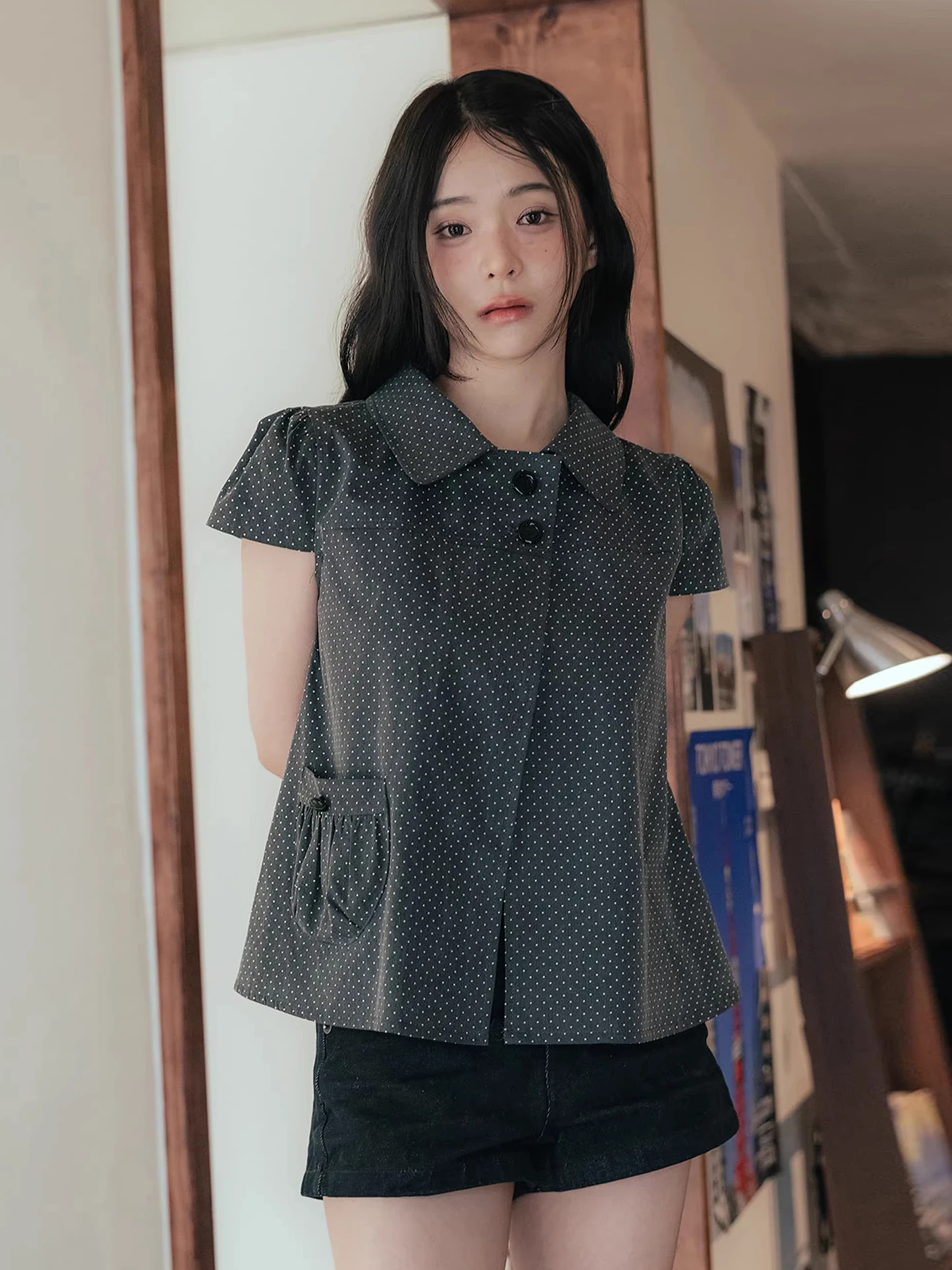 

Шикарная летняя женская рубашка в горошек с короткими рукавами, отложным воротником и одним карманом, топ в японском стиле ретро от Liangliang Home