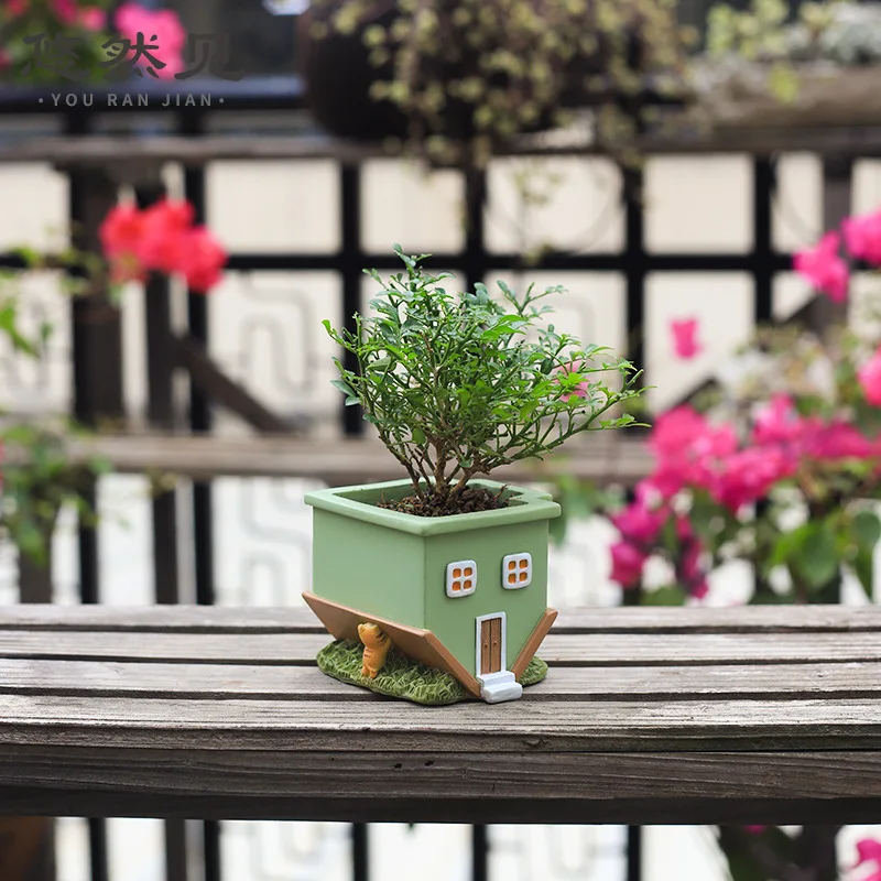 Creative Gift Mini Scene Desktop Resin Potted Plant. Cute Green Plants Succulent Flower Pot, Garden Gardening Storage Craft Item