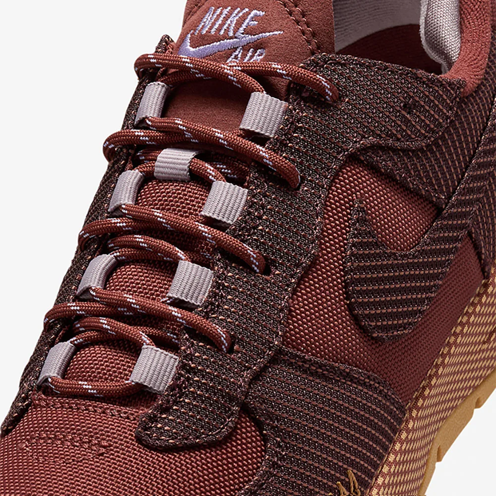 Nike Air Force 1 Wild أحذية رياضية منخفضة الجودة للجنسين أحمر محمر-بني ريترو أحذية رياضية كاجوال للرجال والنساء مضادة للانزلاق متينة FB2348-202