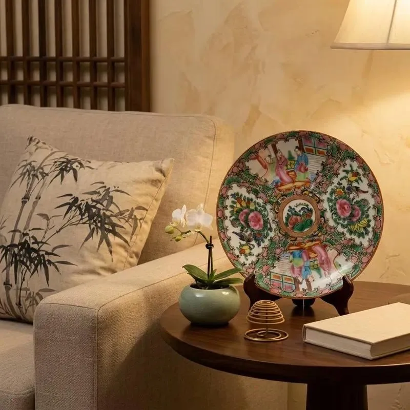 Retro gold-plated Guangzhou rose porcelain plate hand-painted flower bird pattern dining table wall decorative plate