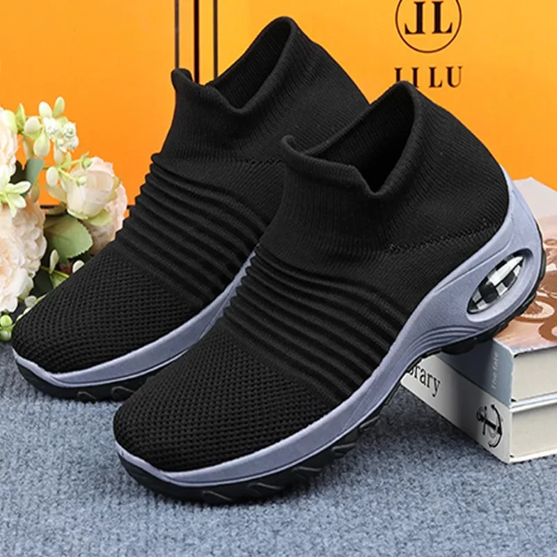 Damen-Plateauschuhe, gestricktes Mesh, atmungsaktiv, rutschfest, Wanderschuhe, bequeme Schiebeärmel, höhenvergrößernder Mutterschuh