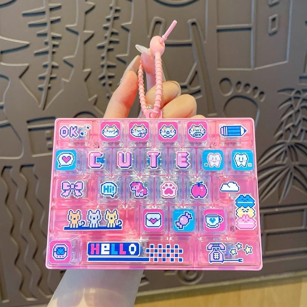 Creative 26-Keycap Keychain Cartoon Pattern Pixel Button Fidget Gadget Hand-play Pendant Portable Design Sensory Charm