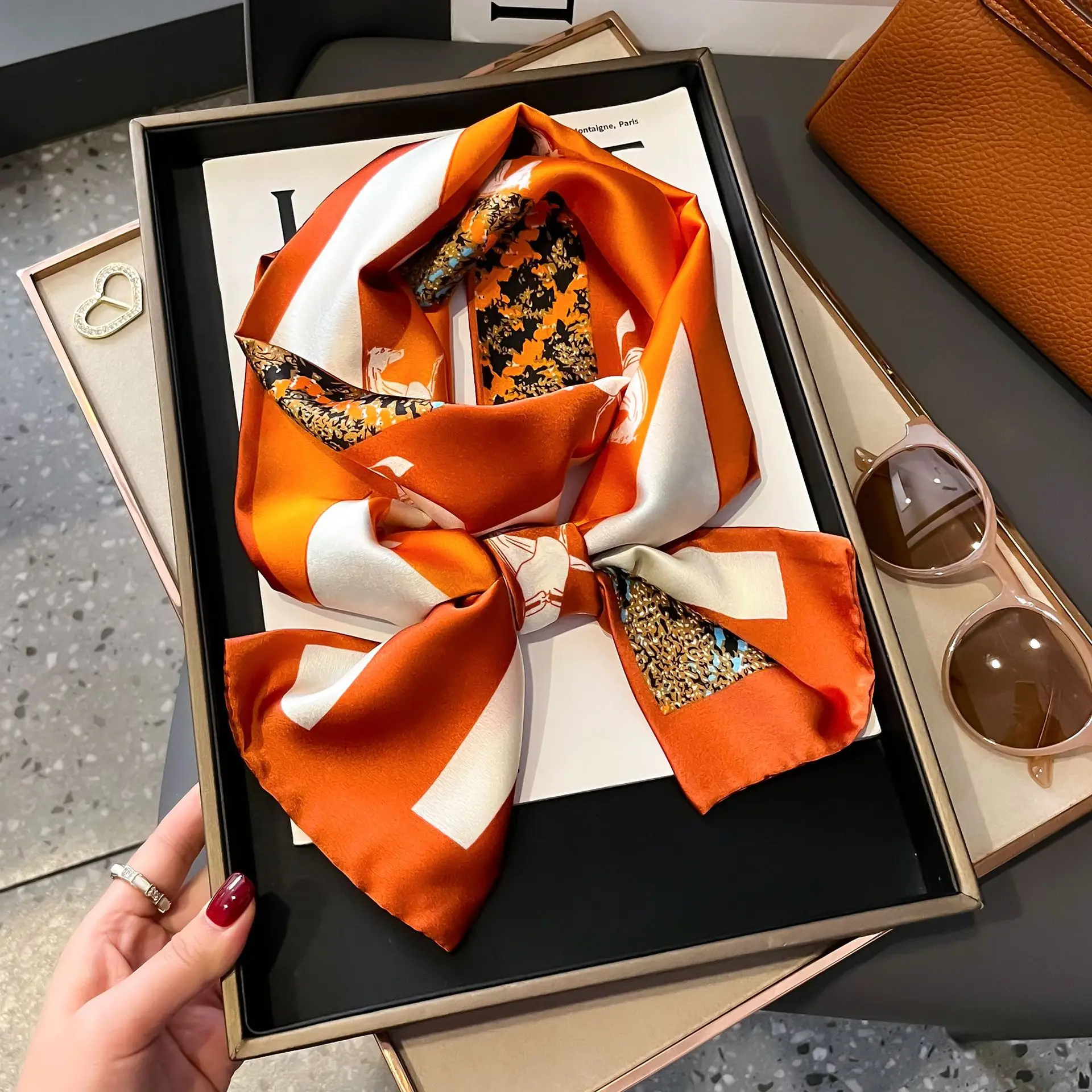 Luxus Hahnentritt Druck Nachahmung Seide Schal Stirnband Halstuch Foulard Weibliche Haar Schals Krawatte Dünne Schals Weiche Satin – Detail 12
