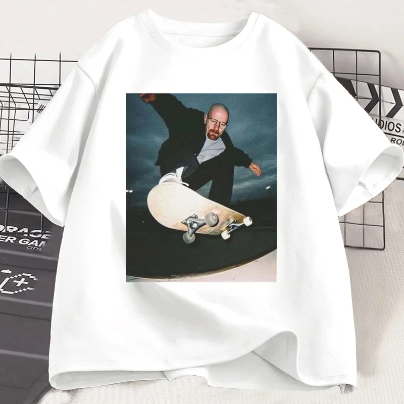

Summer four years of Breaking Bad Heisenberg flying on a skateboard printed T-shirt, 100% pure cotton clothing top