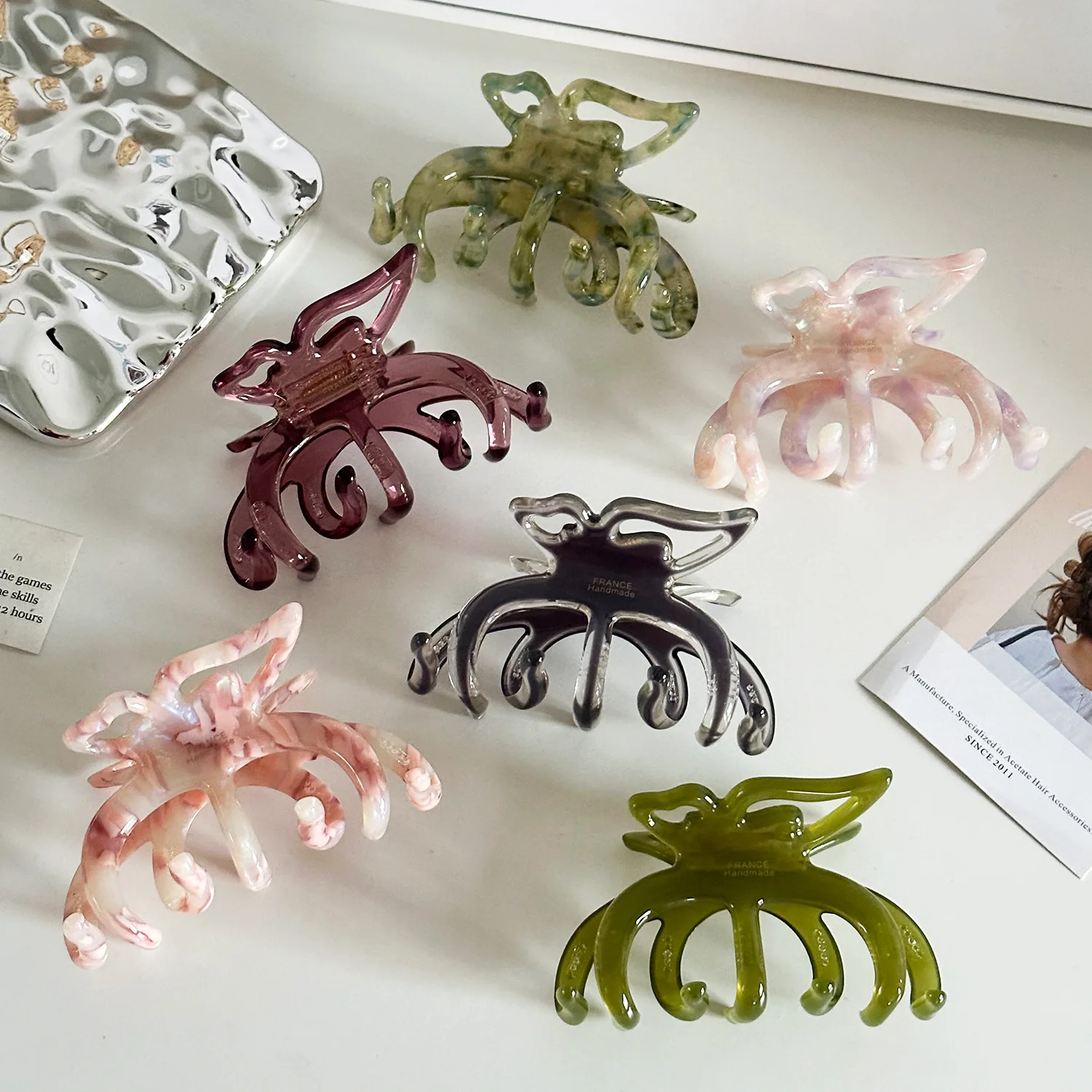 

Dowell Korean Style New Design Large High Quality Jelly Acetate Hair Claw Clip Women's Hair Accessories