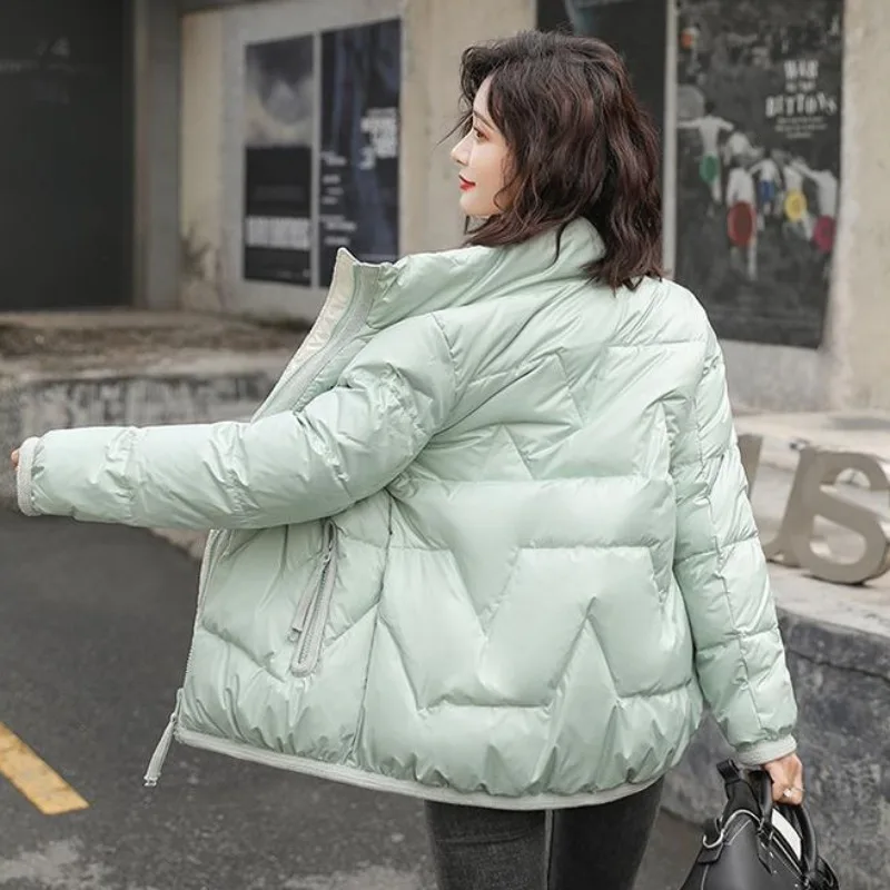 Chaqueta de plumón de pato para mujer, abrigo ligero y fino, Parkas cortas con cuello alto, prendas de vestir cálidas, color blanco, novedad de 2023