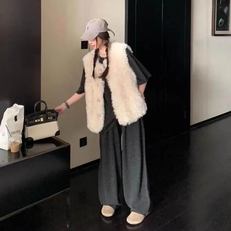 Women's 2026 Autumn Winter New Faux Sherpa Fur Vest Coat Slouchy Thick Warm Elegant Chic Coquette Trendy Outerwear Top