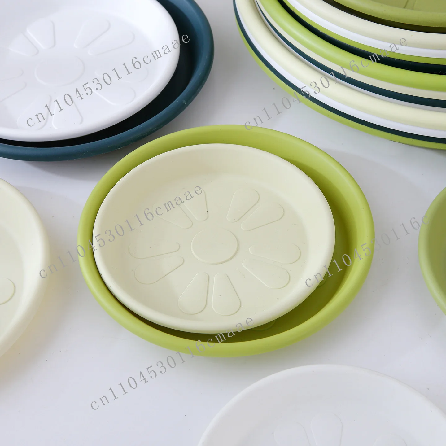 Thickened tray flower pot bottom support, green plant flower pot base, round plastic card holder, oversized base, water tray.