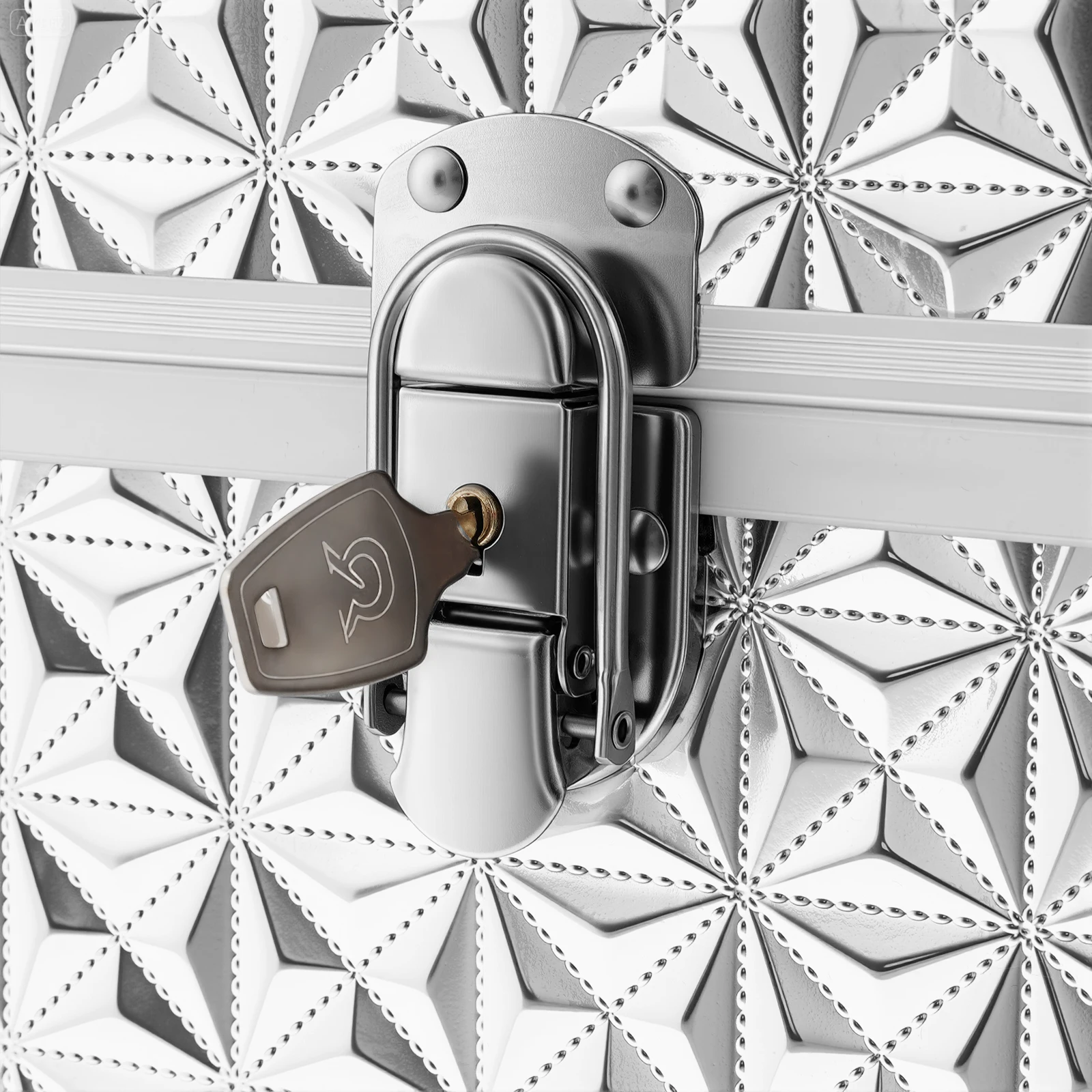 Rolling Makeup Case with 4 Detachable Wheels Aluminum 44.09 lbs Portable Drawer Hand-held Key Lockable (Silver) for Contests