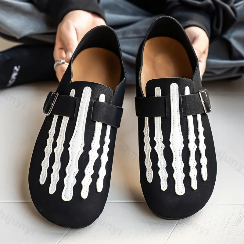 

2025 Autumn New Men's Retro Bone Print Low Top Casual Single Shoes Concise Versatile Comfortable Wear-resisdent Slip on Sneakers