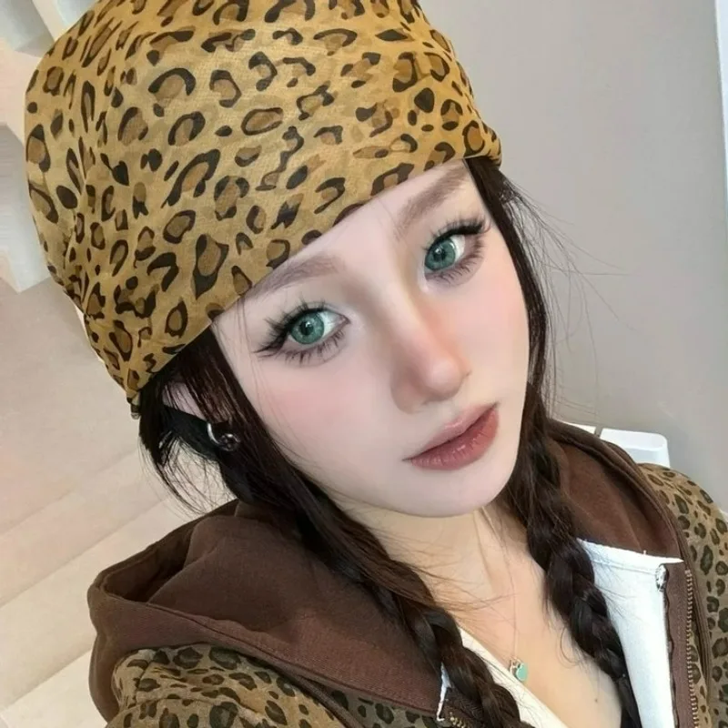 

Retro Leopard Print Hair Scarf for Women Satin Thin Edge Scarves Head Band Fashion Y2K Lady Hair Shawl Wrap Female Neckerchief