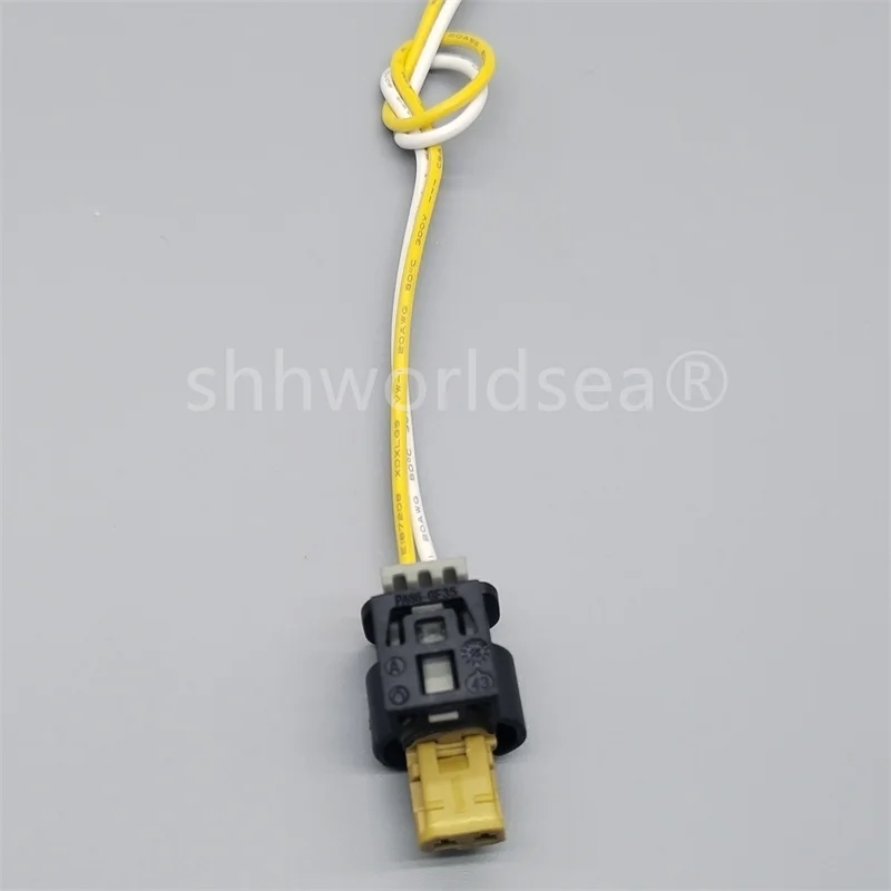 1PCS 2 Pin female Automotive waterproof connector Harness connector 805-120-522 A0225451926 3-1718643-1 3-1718647-1 C 0090-235