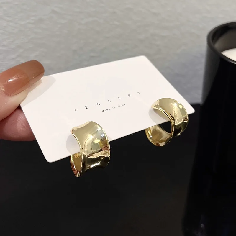 Simple Metal Fashion Width Hoops C Shape Temperament Statement Earrings image 3
