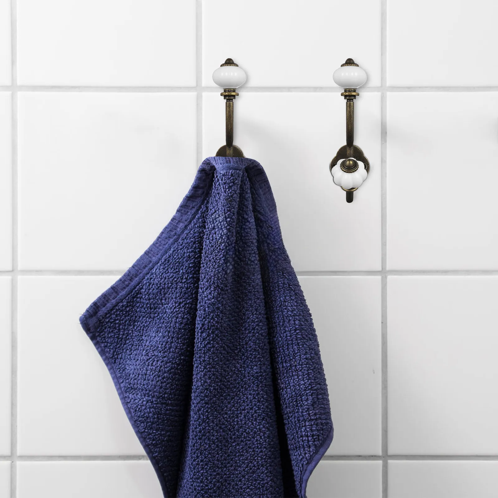 

2Pcs Retro Style Zinc Alloy Coat Hooks Strong Load Bearing Wall Hanger for Entrance Hallway Closet Bedroom Home Decorative