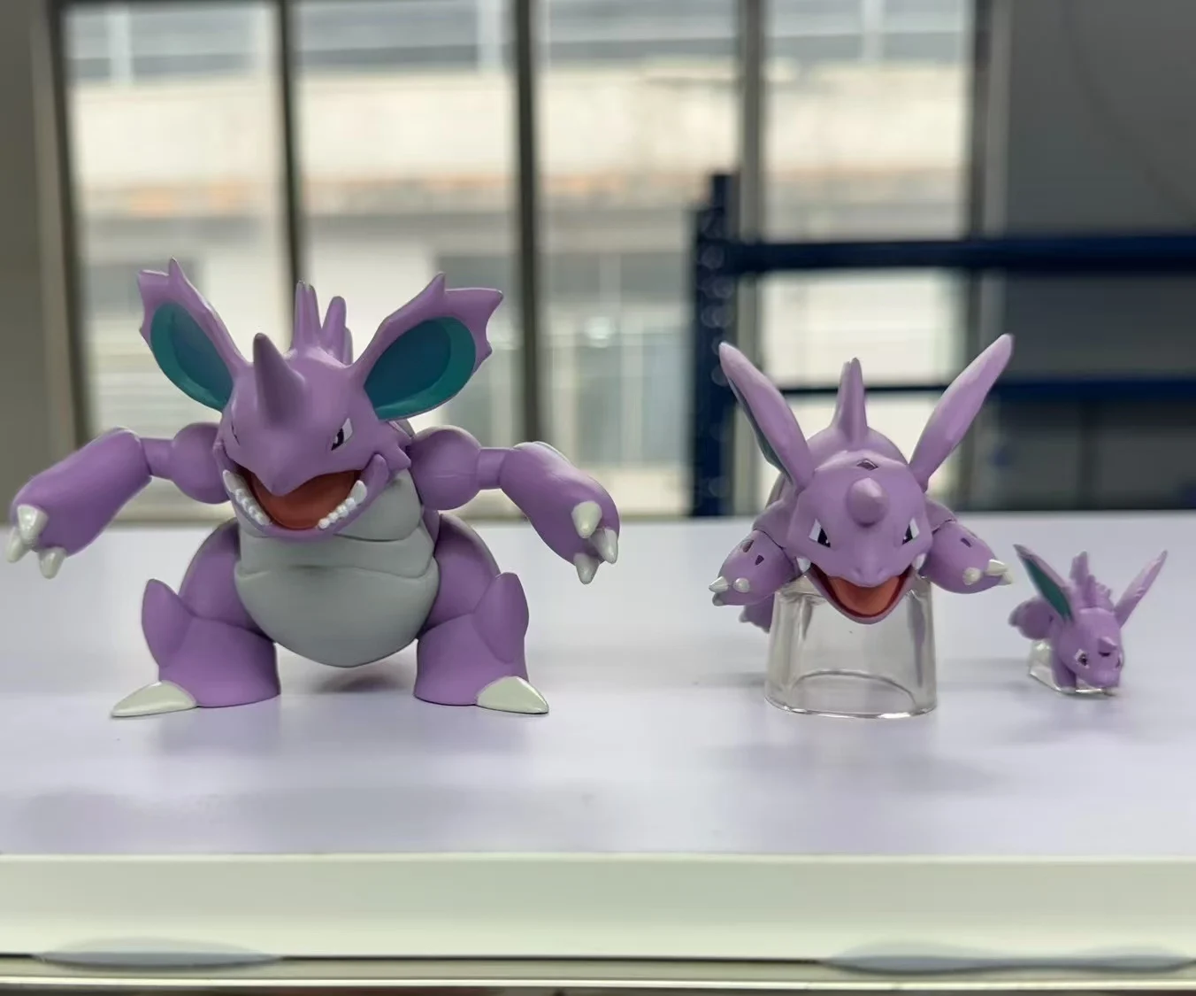 

Genuine Scale The World Nidoking Nidorino Nidoran Legend of The Elves Cute Action Figure Model Toys