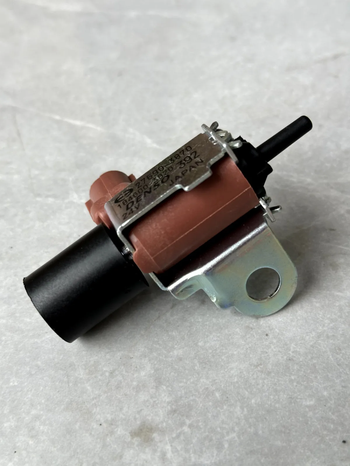 

FOR HINO TRUCK VALVE 27690-3870 184600-3920 392 24V