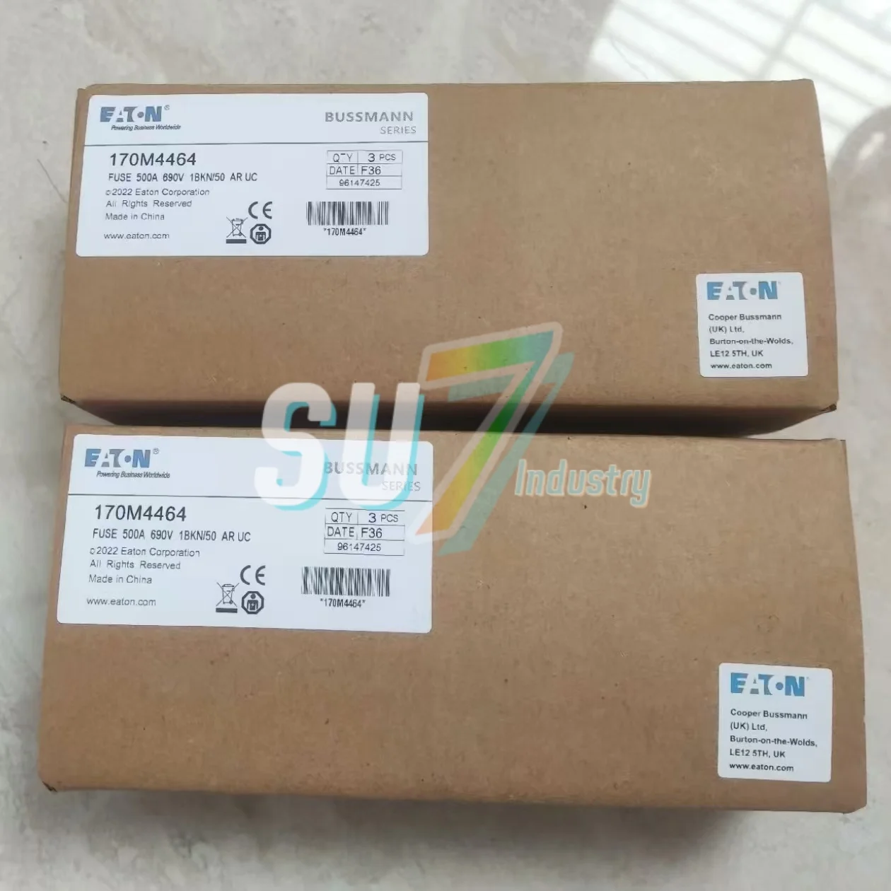 ヒューズ 新品 倉庫内 170M4464 170M4466