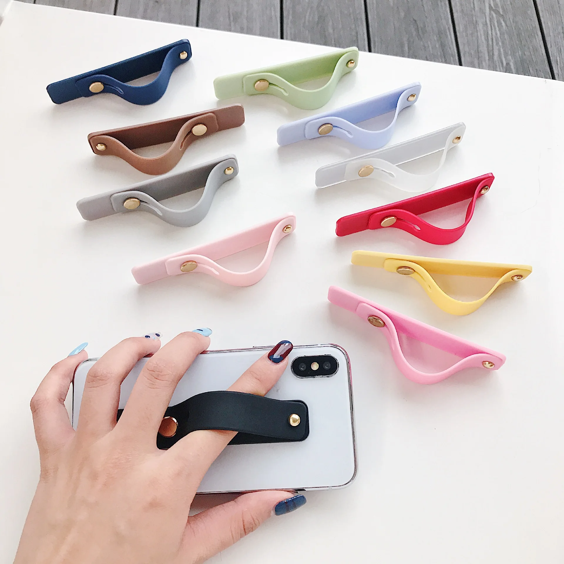 

Phone Holder For Apple Push Stretch Pull Grip Stand For Samsung Candy Color Bracket For Huawei Xiaomi Buckle Wrist Hand Band
