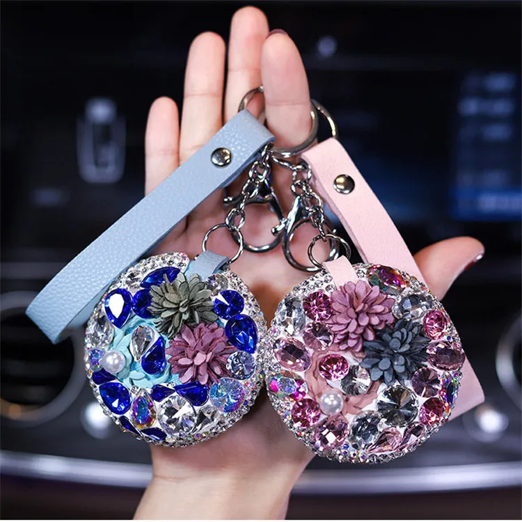 

New Car Key Pendant Diamond-encrusted Makeup Mirror Car Interior Jewelry Crystal Key Chain Lanyard Ladies Key Decoration