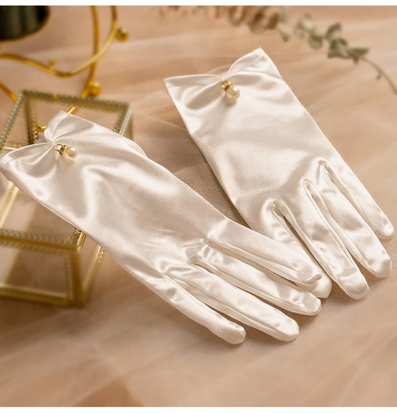 2025 Elegant Bridal Five Finger Performance Lolita JK Full Finger Gloves Pearl Women Wedding Gloves Korean Driving Mittens image 4