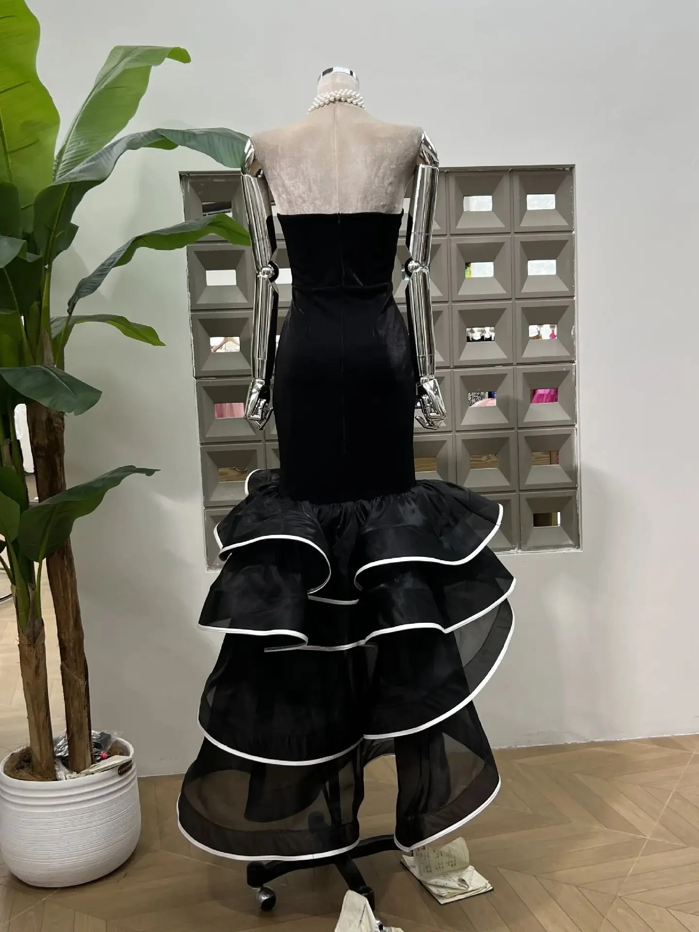 Sommer Neue Modische Schwarz Prom Kleider High Low Geraffte Organza Einzigartige Formale Party Kleid vestidos fiesta frauen Event Kleid