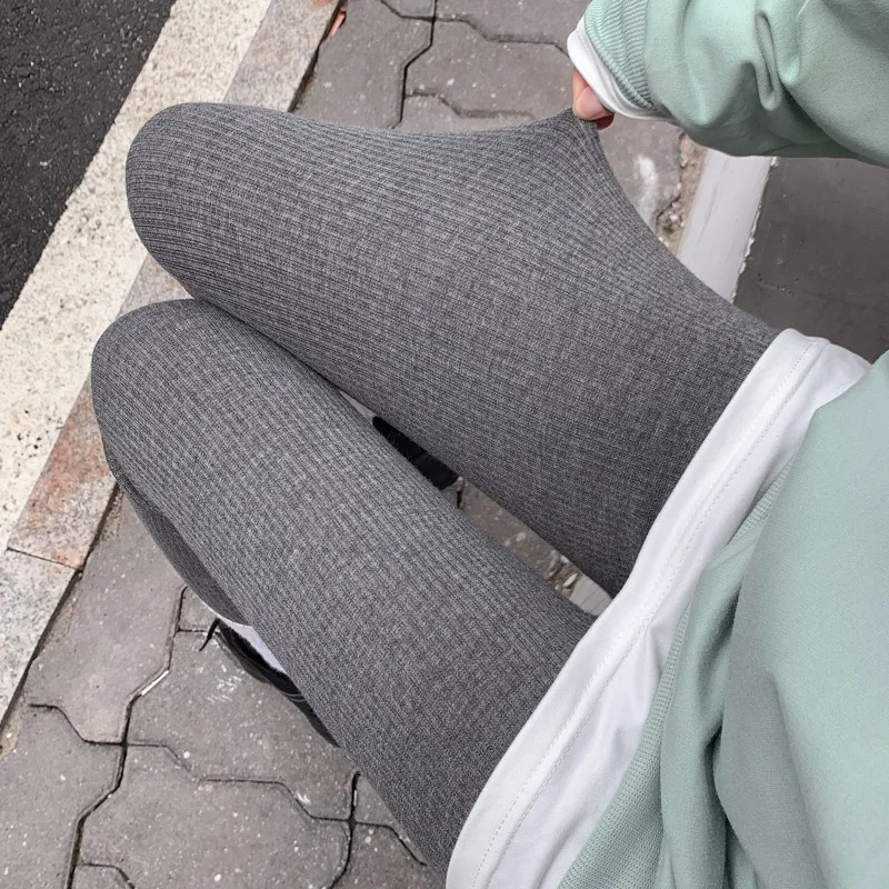 Gerippte graue Leggings für Damen, Frühling und Herbst, dünne Thermohose, dehnbare, schlankmachende Basisschichthose