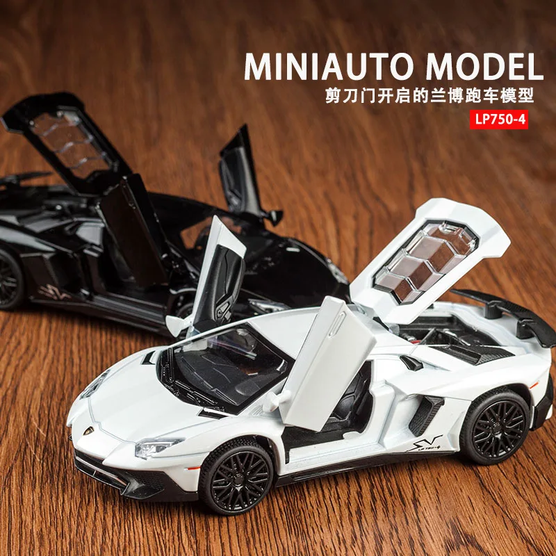 2024 Lambo Sports Car Alloy Car Model 1:32 children\'s Boy Toy simulazione Car Model Ornaments