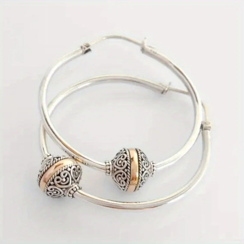 Ethnische Silberfarbene Kupfer-Creolen Damenohrringe Antike Kreativität Handgeschnitzte Runde Muster-Ohrringe Vintage-Schmuck für Frauen