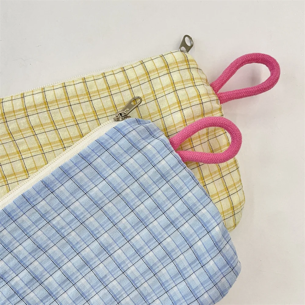 Small Plaid Travel Cosmetic Lipstick Key Card Data Cable Portable Storage Bag Girls Makeup Handbags Wallet Pouch Bags Organizer