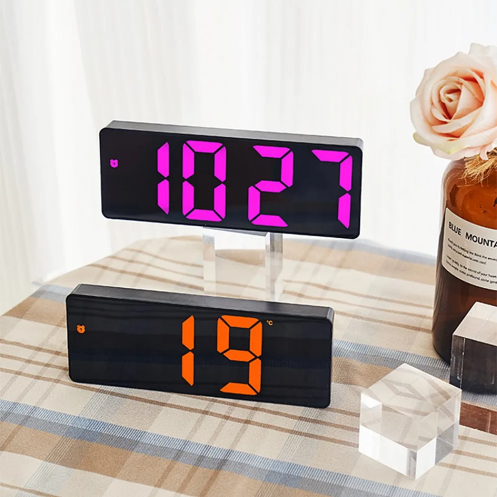 Acryl/Spiegel Digitaler Wecker Sprachsteuerung Snooze Nachtmodus Tischuhr 12/24H Anti-Stör-Funktion Elektronische LED-Uhr – Detail 9