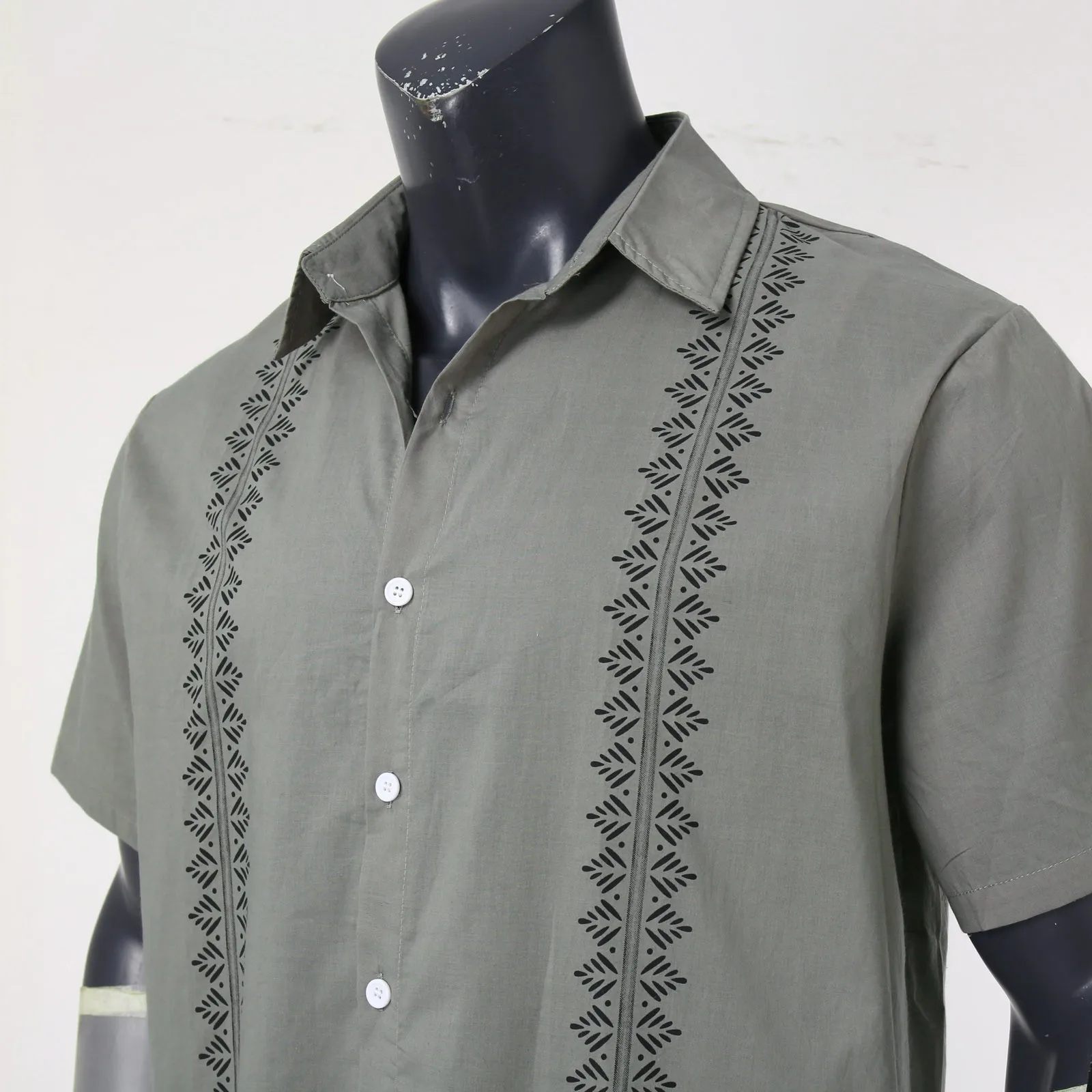 Beach Holiday Shirt Short Sleeve Cardigan Men\'S Leaf Printed Lapel Short Sleeve Men\'S Shirt Guayabera Vintage Blouse Chemise