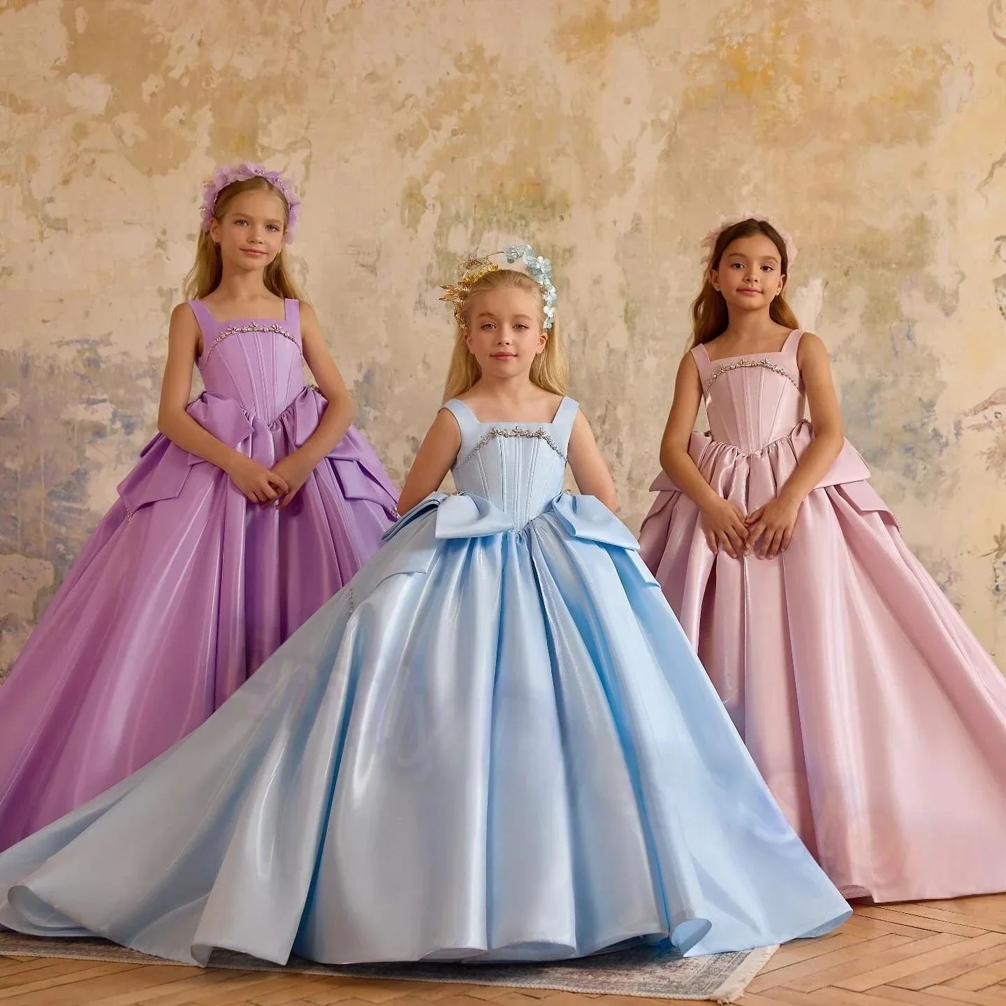 Custom Satin Rhinestone Big Bow Multi Color Ball Gown Flower Girl Dress Wedding Gown for First Christmas Kids Party Outfit