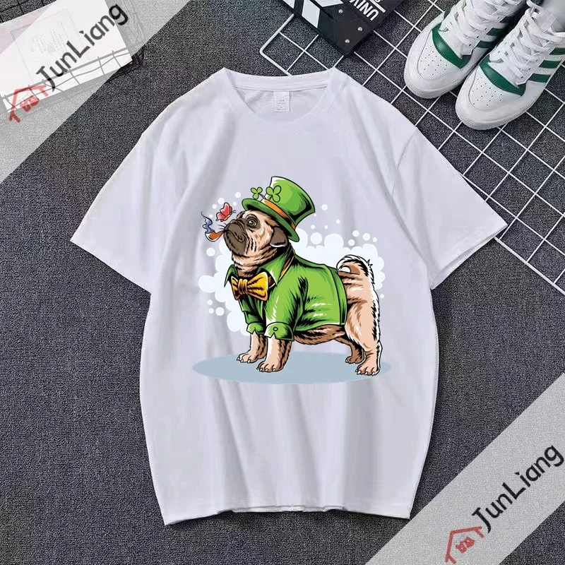St. Patrick's Day Cute Pug Smokes A Cigar Gift for Pug Lovers Funny Cute Pugs Tee Top Tops Y2k Man Casual Short T-shirts