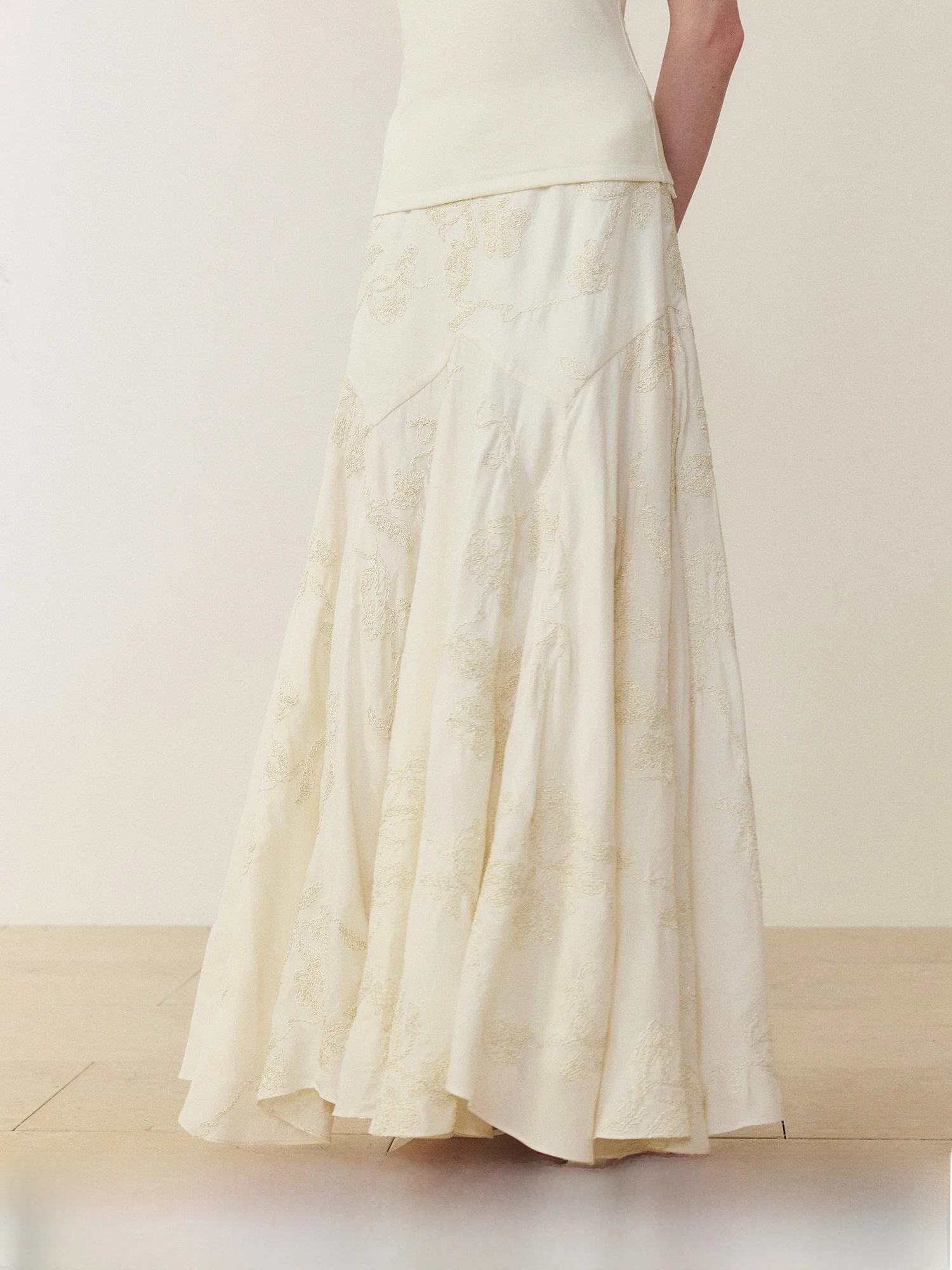 

Юбка-парус MURMUR MI с вышивкой медным аммиаком, с завышенной талией, удлиненная, стройнящая фигуру, женская