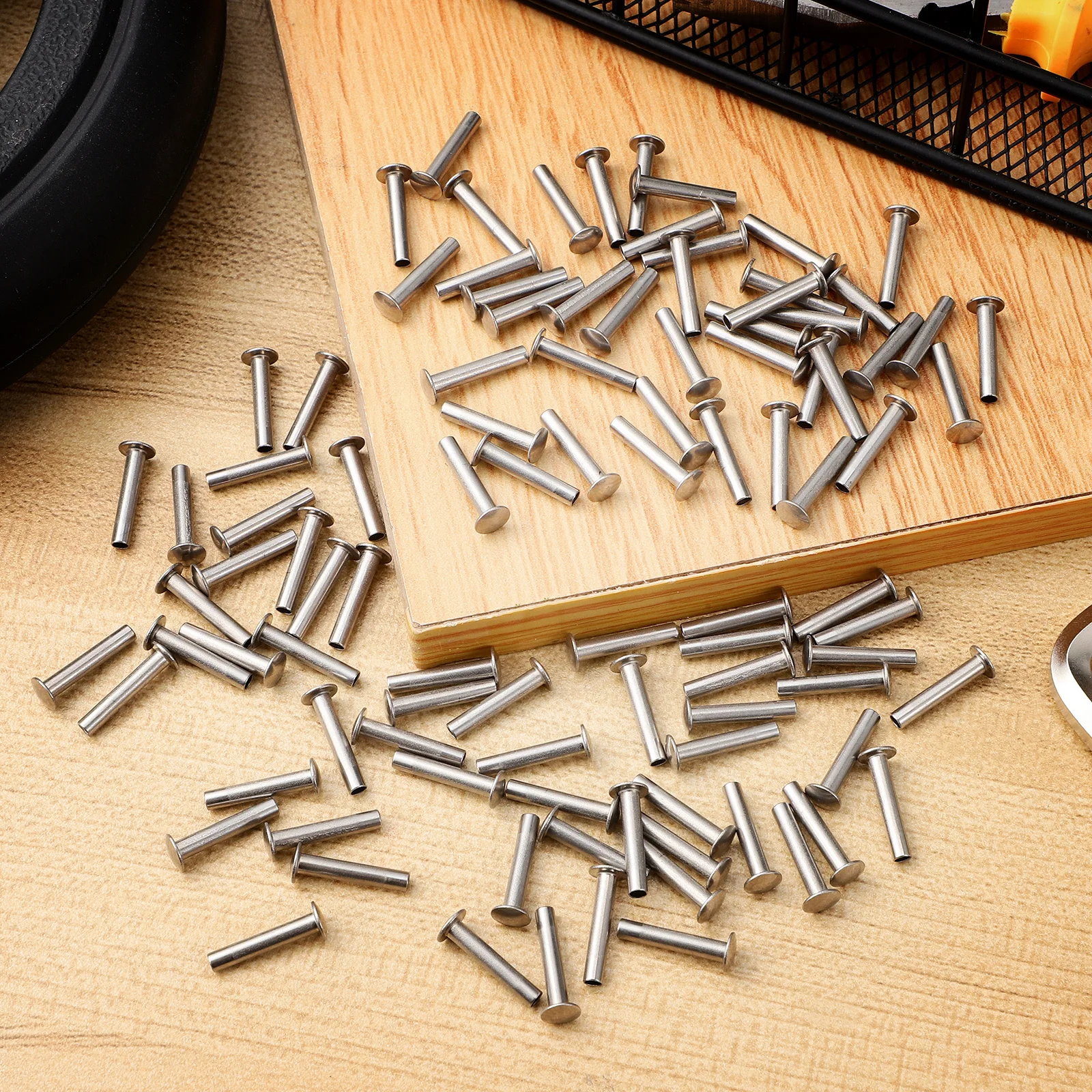 

200Pcs Single Cap Rivets Stainless Steel Rivet Set Wear-Resistant Aesthetically Pleasing for Multiple Applications Easy