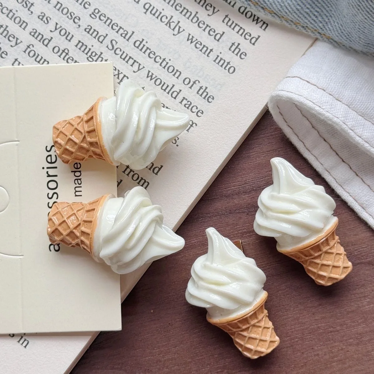 Cute 3D Ice Cream Hair Clips Sweet Waffle Cone Hair Barrettes Funny Simulation Food Hairpin Women Girls Kawaii Hair Accessories