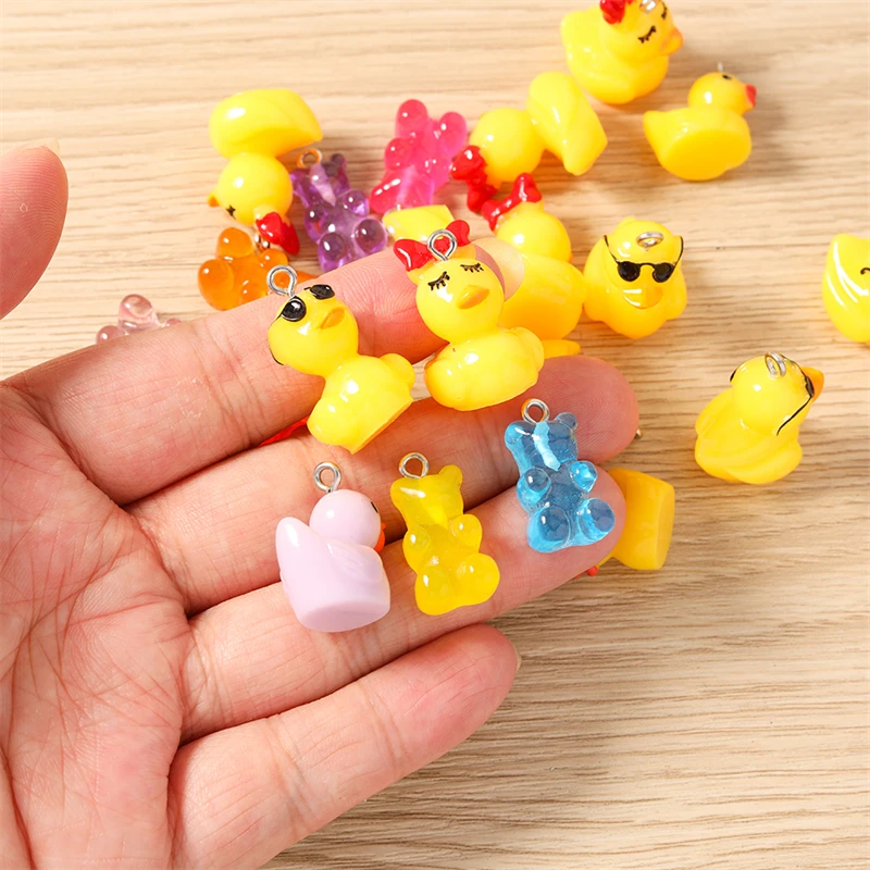10 Stück niedliche, bonbonfarbene Harz-Tieranhänger in Form von Gummibärchen und Enten für die Schmuckherstellung, Ohrringe, Anhänger, Halsketten, DIY-Bastelbedarf – Detail 2