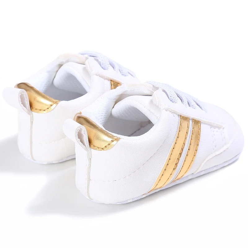 Erste Sportschuhe mit Streifenmuster aus PU-Material für Jungen und Mädchen, geeignet für Babys im Alter von 0 bis 18 Monaten, mit weicher Sohle, bequem und leicht. – Detail 19