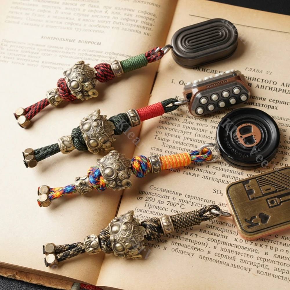 

Латунный кулон-сабля «Танец льва», инструмент EDC для активного отдыха, для плетения из паракорда, DIY бусина-сабля, аксессуар для автомобильного брелока