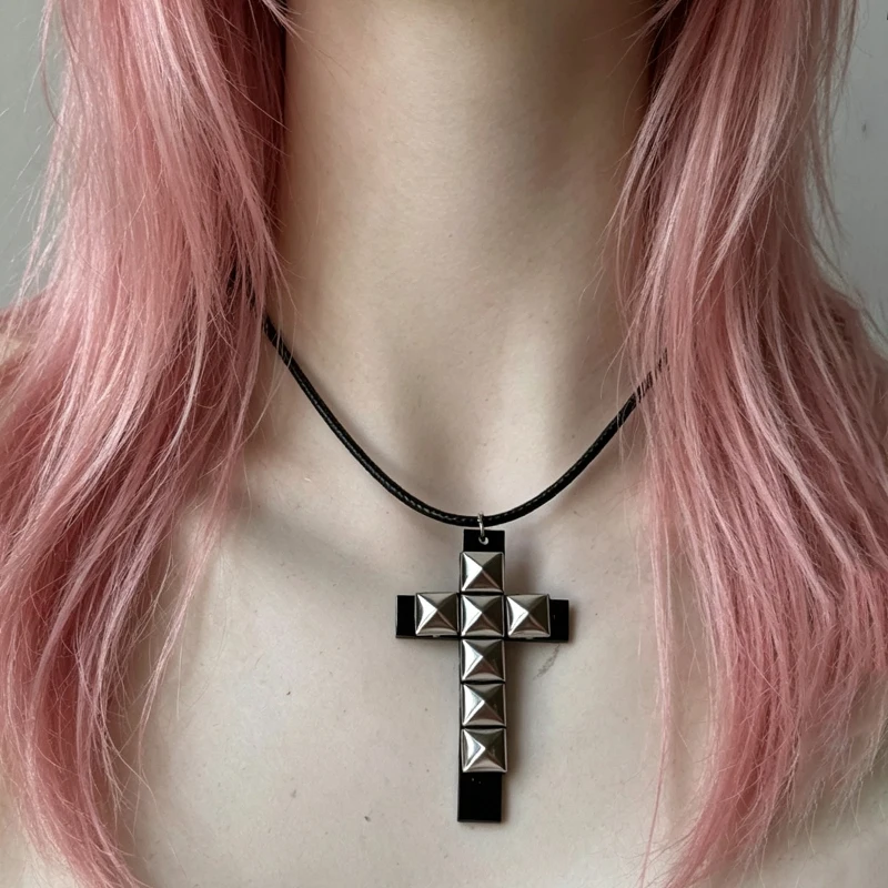 Goth Fashion DIY Rivet Cross Necklaces for Women Cool Accessory Aesthetic Acrylic Cross Jewelr Punk Style Necklace